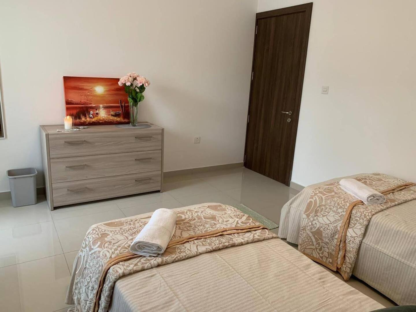 Appartamento Ta'Lonza Luxury Near Goldenbay With Hot Tub App1 Mellieħa Esterno foto