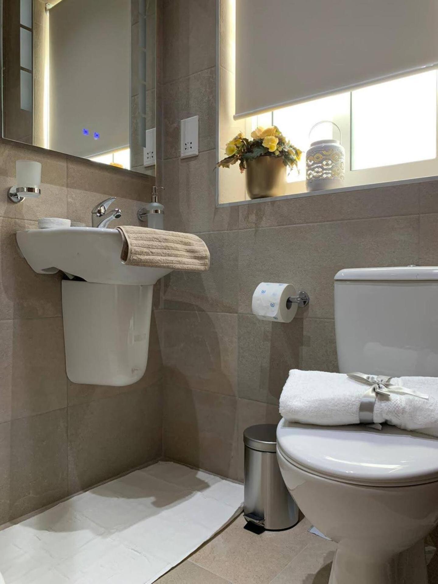 Fl 1 Ta'Lonza Luxury With Hot Tub By Homely Mellieħa Esterno foto