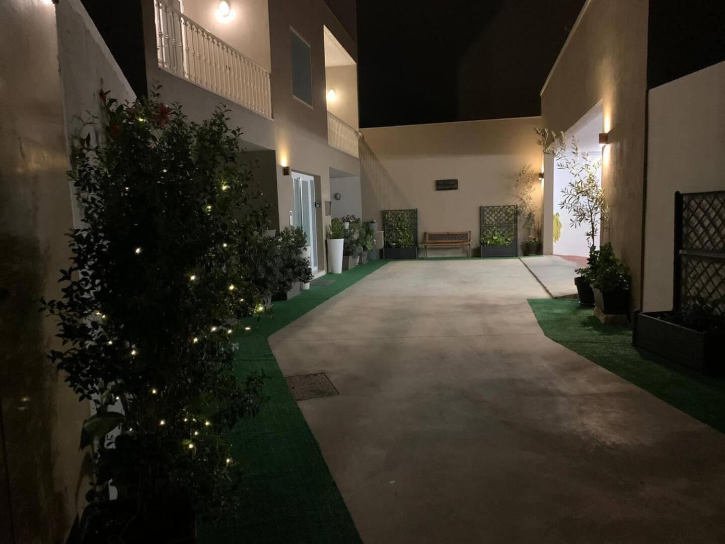 Fl 1 Ta'Lonza Luxury With Hot Tub By Homely Mellieħa Esterno foto