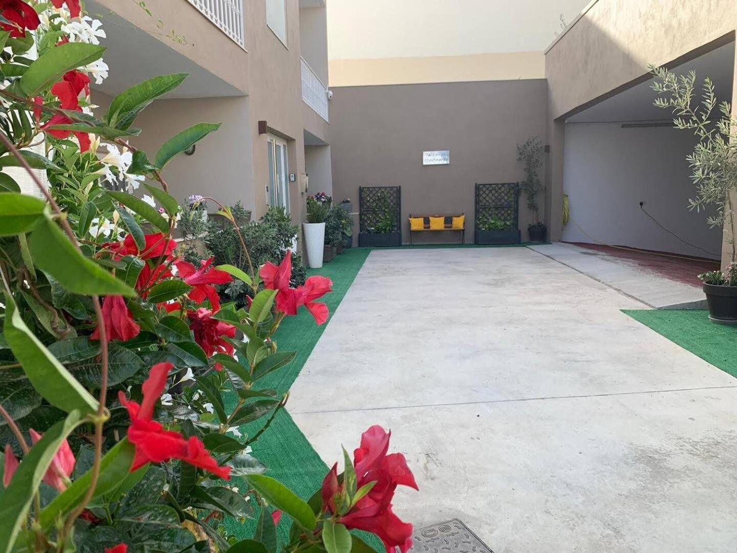 Fl 1 Ta'Lonza Luxury With Hot Tub By Homely Mellieħa Esterno foto
