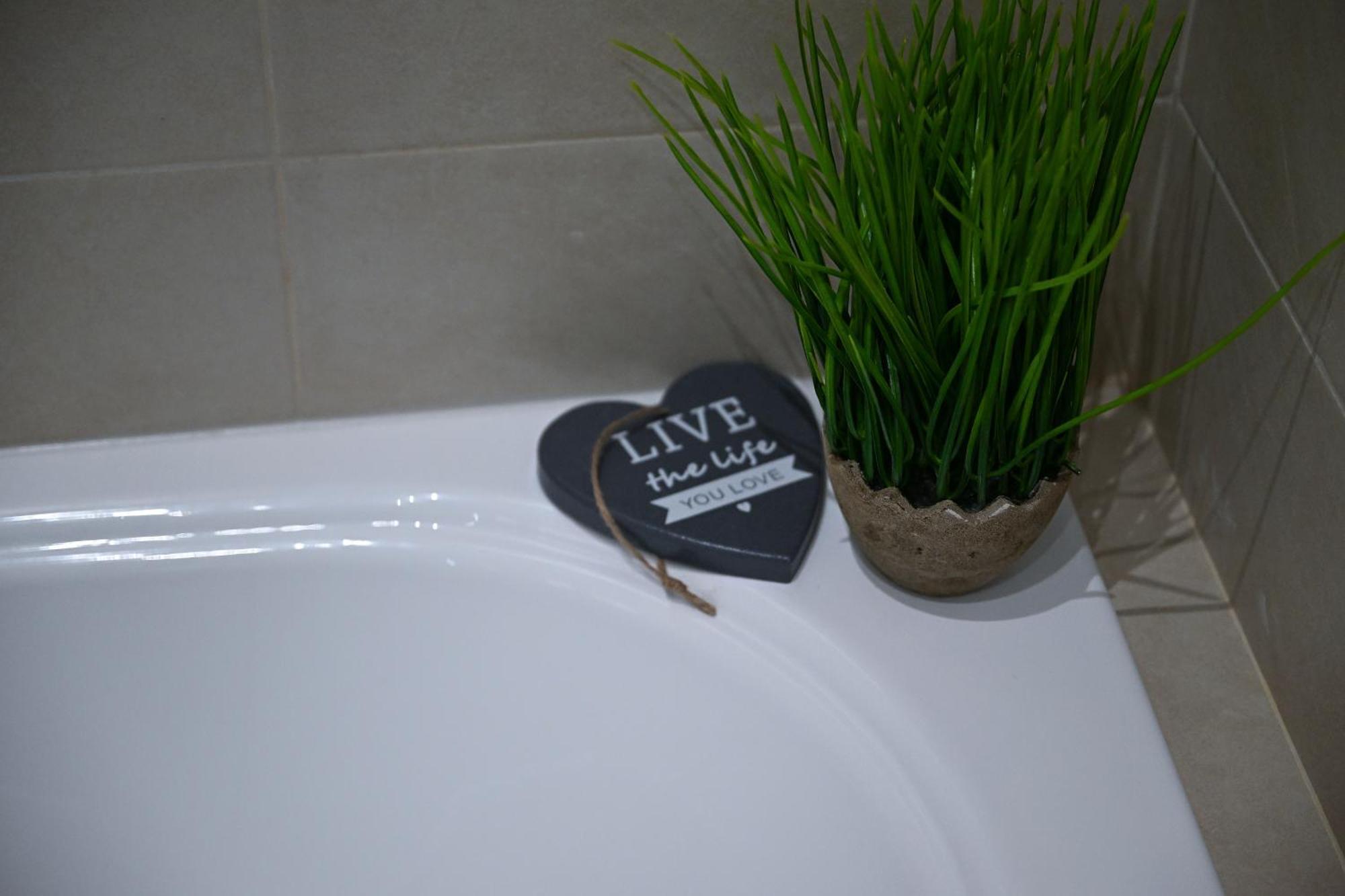 Fl 1 Ta'Lonza Luxury With Hot Tub By Homely Mellieħa Esterno foto